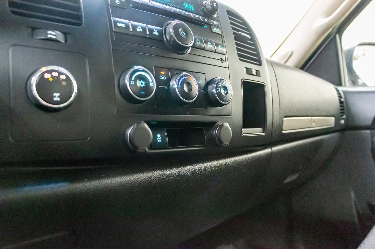 2013 GMC Sierra 2500HD 4x4 Ext Cab SLE LWB Red Deer AB