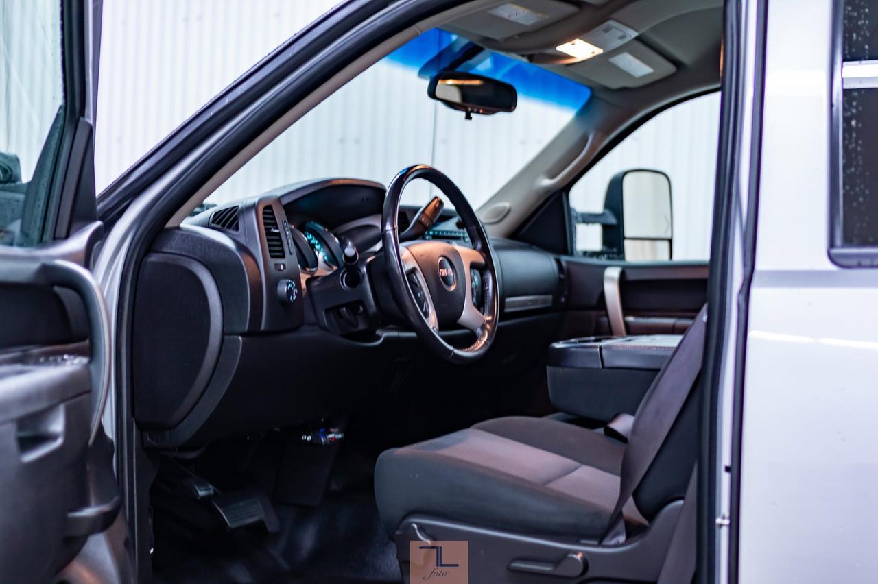 2013 GMC Sierra 2500HD 4x4 Ext Cab SLE Longbox Red Deer AB