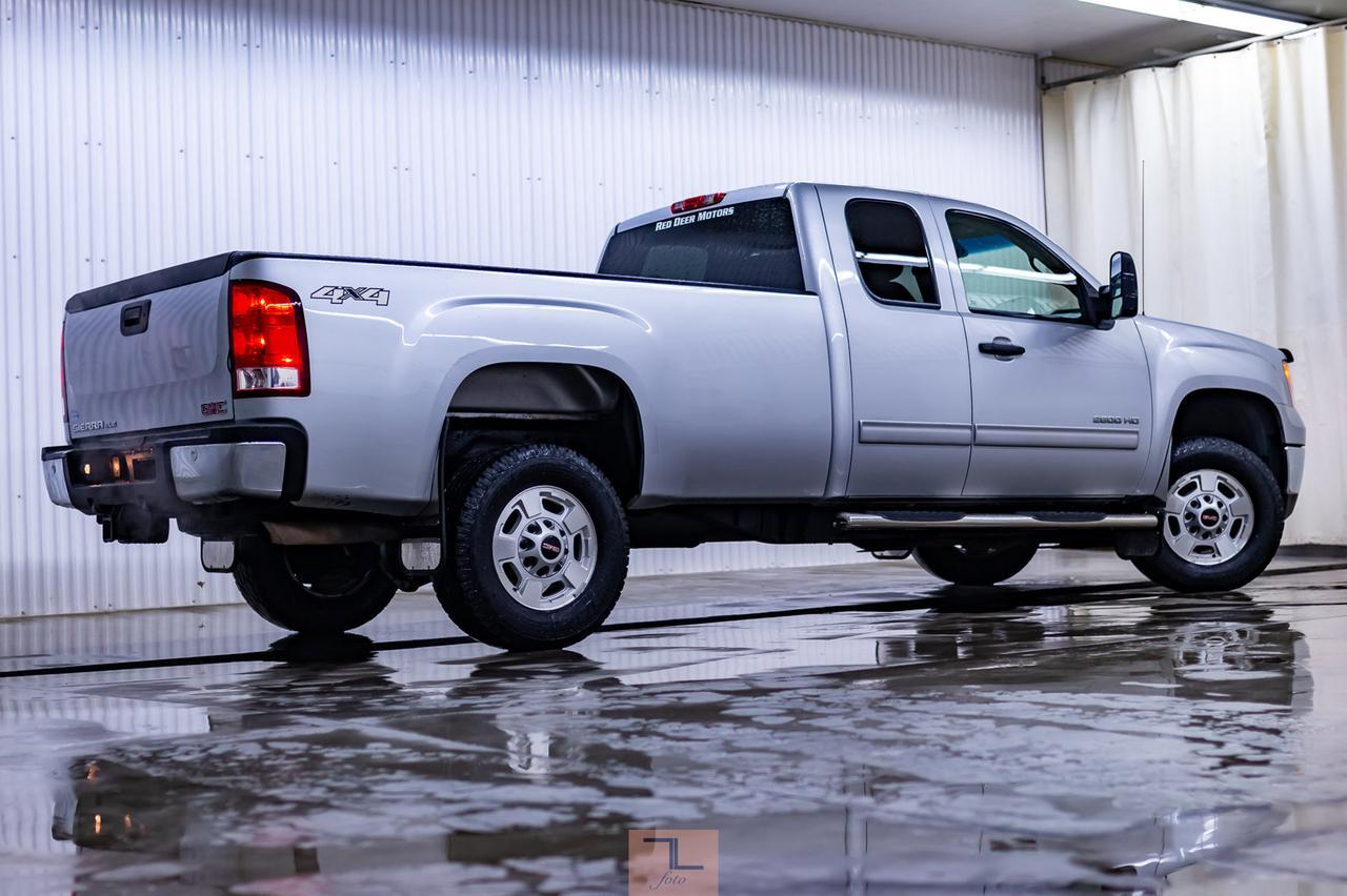 2013 GMC Sierra 2500HD 4x4 Ext Cab SLE Longbox Red Deer AB