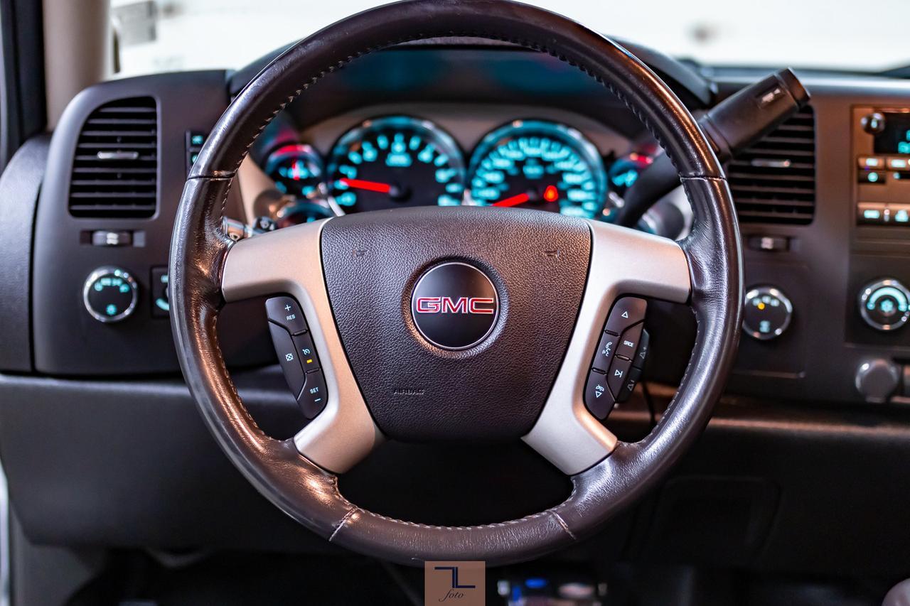 2013 GMC Sierra 2500HD 4x4 Ext Cab SLE Longbox Red Deer AB