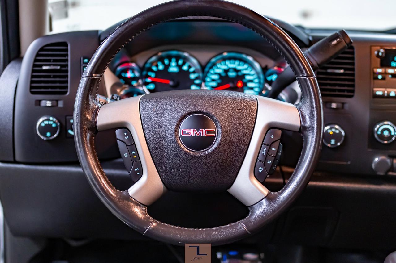 2013 GMC Sierra 2500HD 4x4 Ext Cab SLE Longbox Red Deer AB