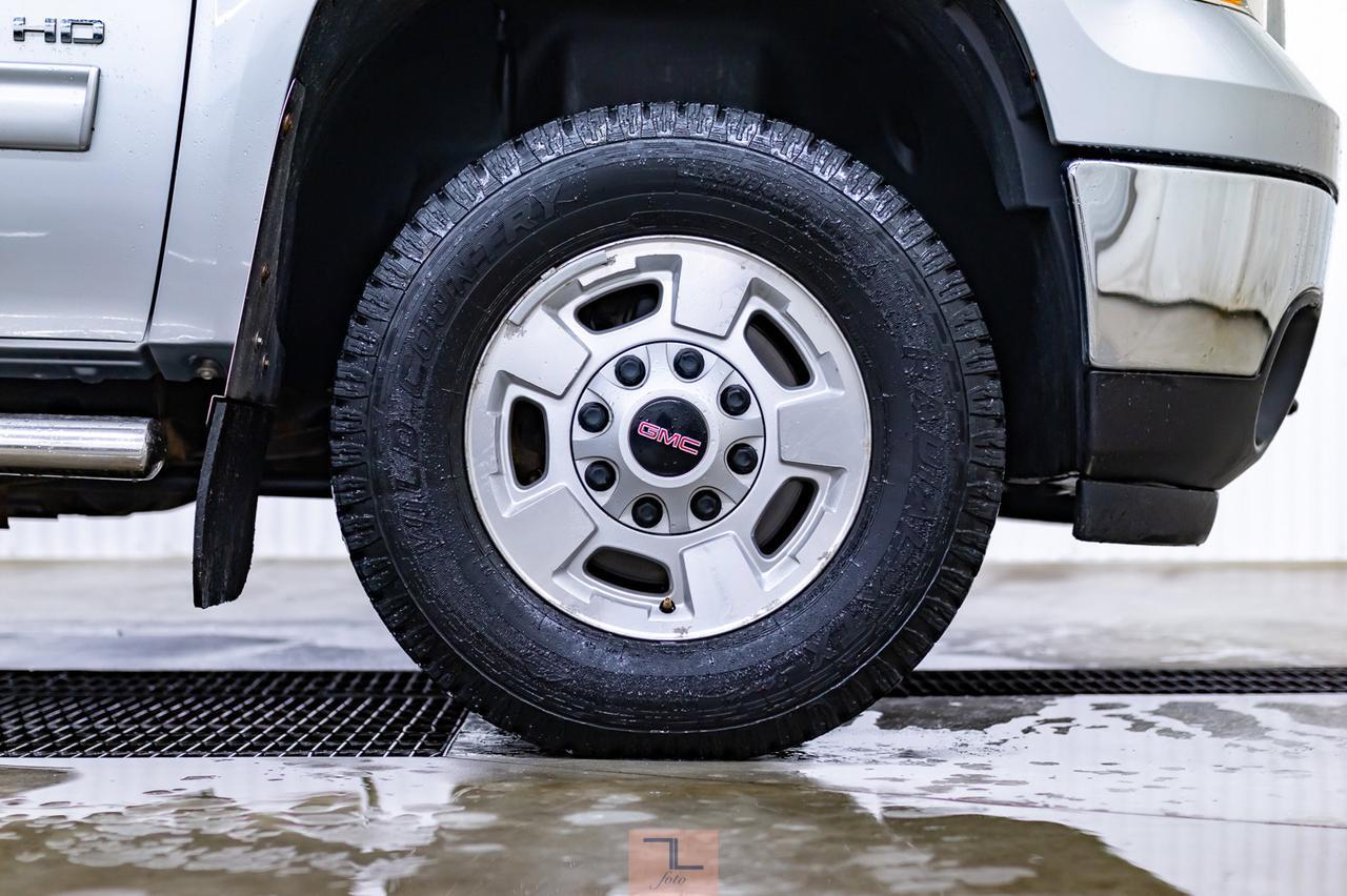 2013 GMC Sierra 2500HD 4x4 Ext Cab SLE Longbox Red Deer AB