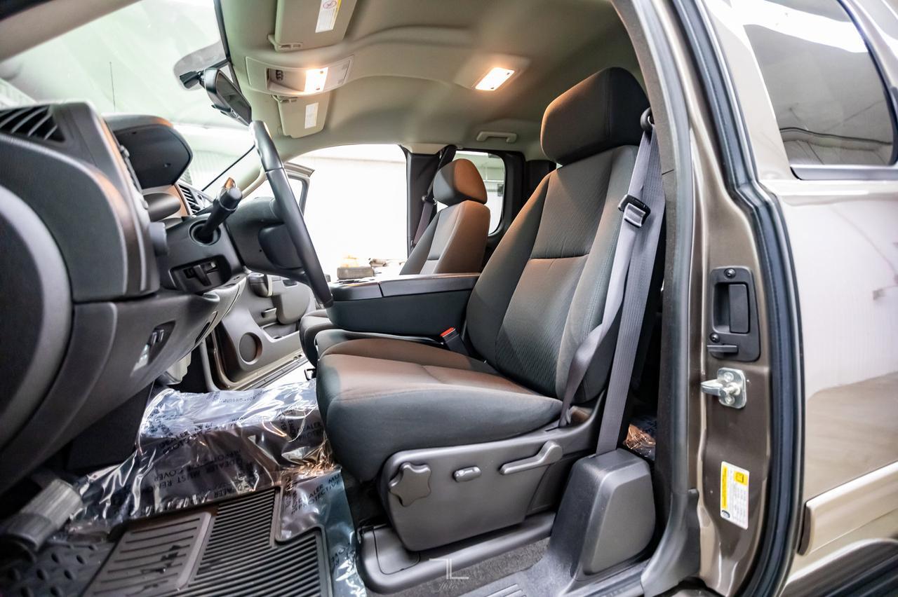 2013 GMC Sierra 2500HD 4x4 Ext Cab SLE Red Deer AB