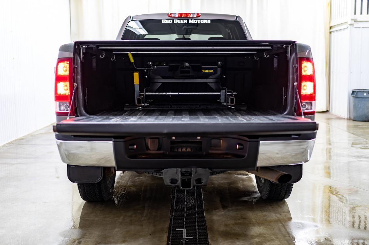 2013 GMC Sierra 2500HD 4x4 Ext Cab SLE Red Deer AB