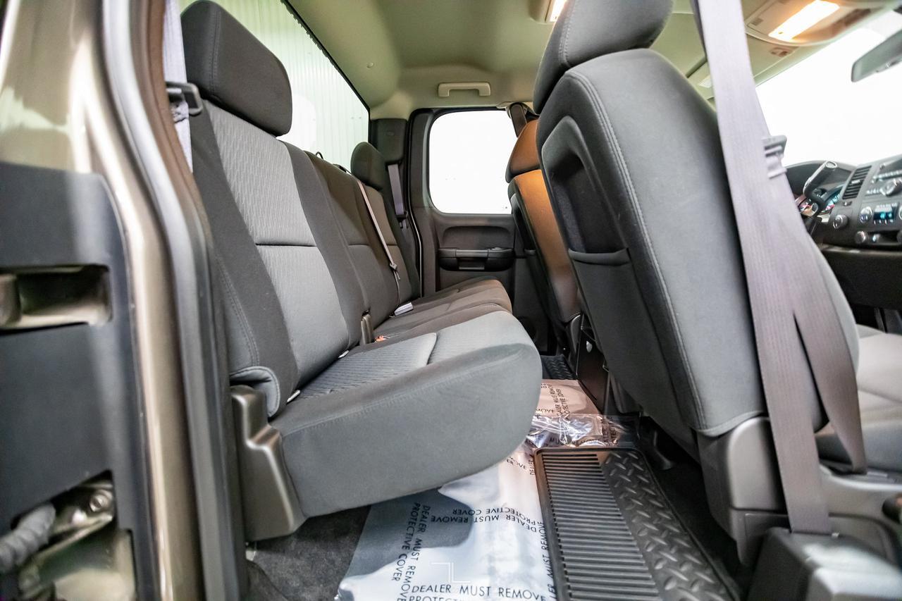 2013 GMC Sierra 2500HD 4x4 Ext Cab SLE Red Deer AB