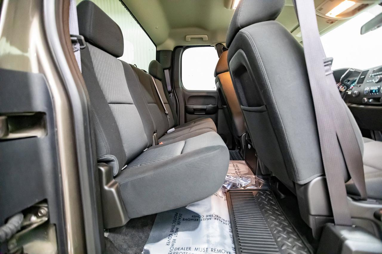 2013 GMC Sierra 2500HD 4x4 Ext Cab SLE Red Deer AB