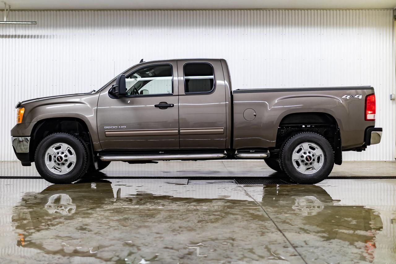 2013 GMC Sierra 2500HD 4x4 Ext Cab SLE Red Deer AB