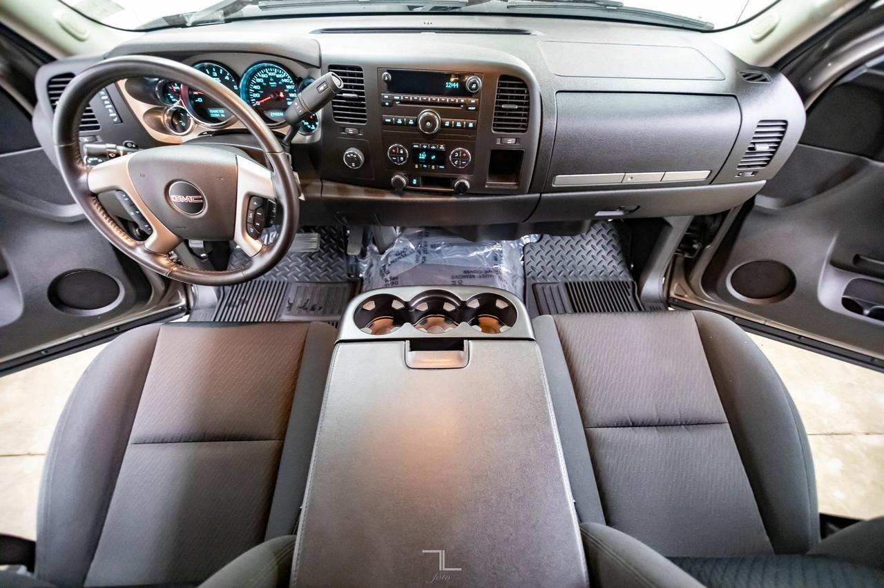 2013 GMC Sierra 2500HD 4x4 Ext Cab SLE Red Deer AB