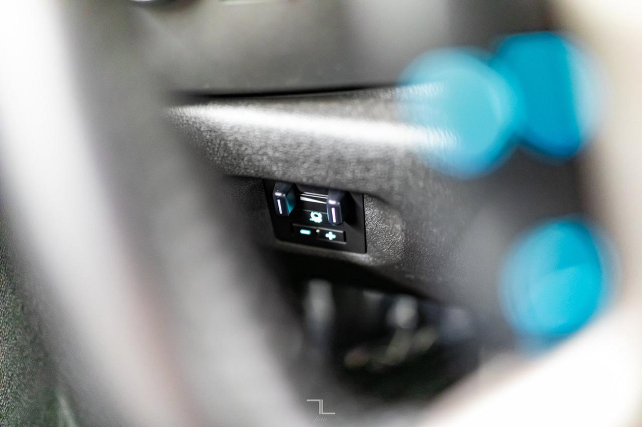 2013 GMC Sierra 2500HD 4x4 Ext Cab SLE Red Deer AB