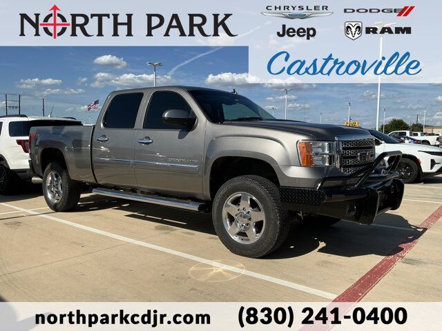 2013 GMC Sierra 2500HD Denali Castroville TX