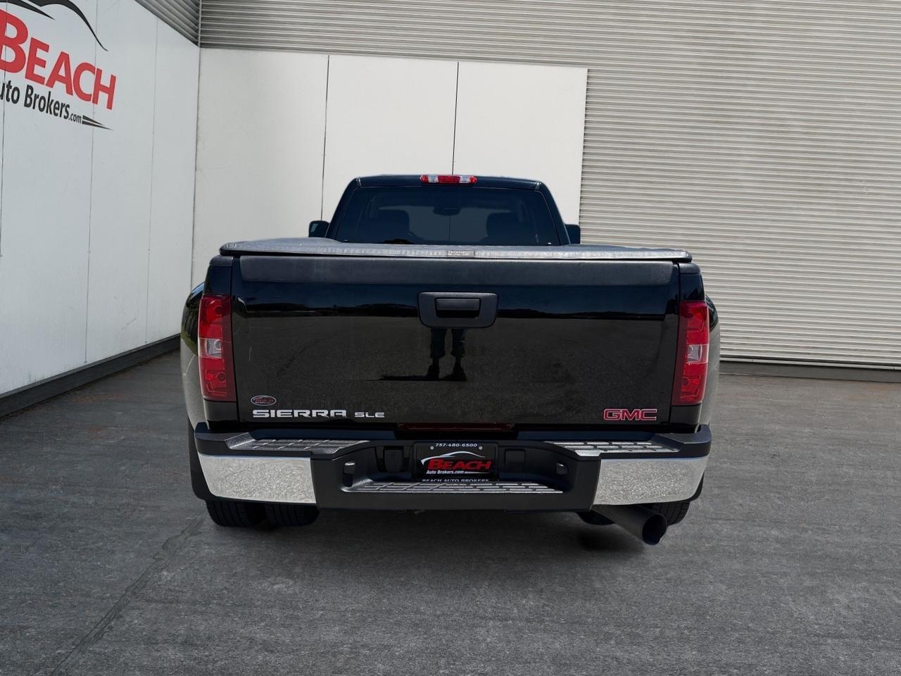 2013 GMC Sierra 3500HD SLE, TOW PACKAGE, TONNEAU COVER, POWER MIRRORS, USB, AUX, REMOTE KEYLESS ENTRY, RUNNING BOARDS, CLEAN CARFAX, LOW MILES, THIS BEAUTY IS READY TO HIT THE ROAD! Norfolk VA
