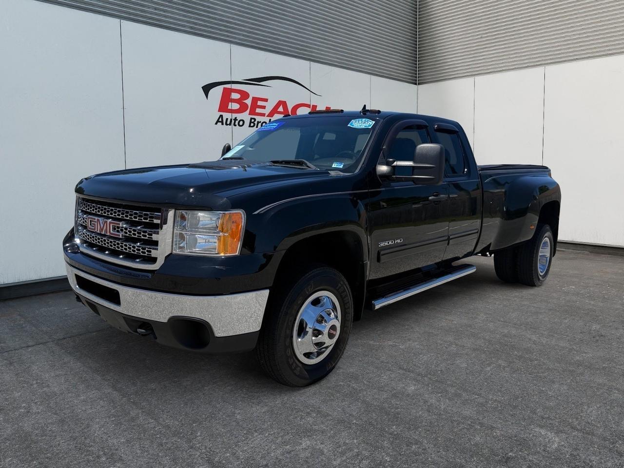2013 GMC Sierra 3500HD SLE, TOW PACKAGE, TONNEAU COVER, POWER MIRRORS, USB, AUX, REMOTE KEYLESS ENTRY, RUNNING BOARDS, CLEAN CARFAX, LOW MILES, THIS BEAUTY IS READY TO HIT THE ROAD!
