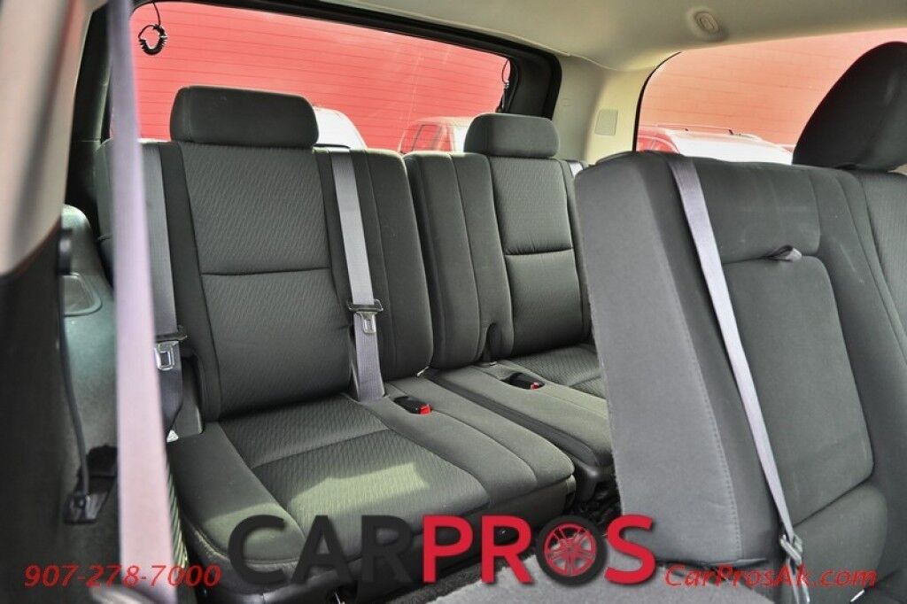 2013 GMC Yukon SLE - 5.3L V8 - Automatic - 4X4 - Remote Start - Keyless Entry - Fog Lights - Bluetooth - Backup Camera - Power Windows & Door Locks - 3rd Row Seating - Tow Package Anchorage AK