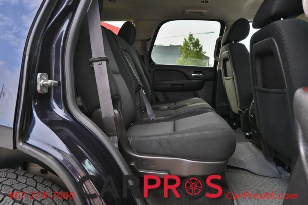 2013 GMC Yukon SLE - 5.3L V8 - Automatic - 4X4 - Remote Start - Keyless Entry - Fog Lights - Bluetooth - Backup Camera - Power Windows & Door Locks - 3rd Row Seating - Tow Package Anchorage AK