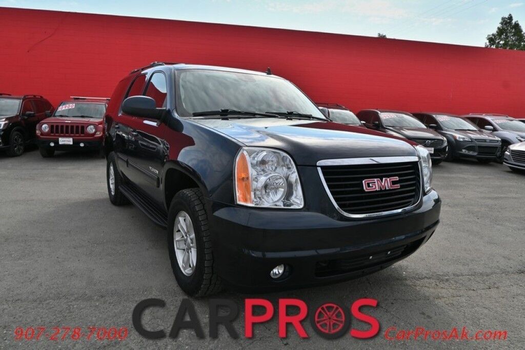 2013 GMC Yukon SLE - 5.3L V8 - Automatic - 4X4 - Remote Start - Keyless Entry - Fog Lights - Bluetooth - Backup Camera - Power Windows & Door Locks - 3rd Row Seating - Tow Package Anchorage AK