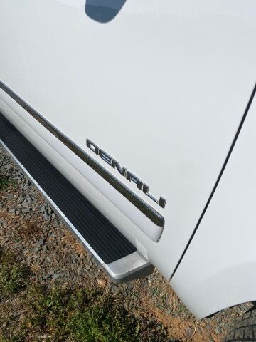 2013 GMC Yukon XL 1500 Denali