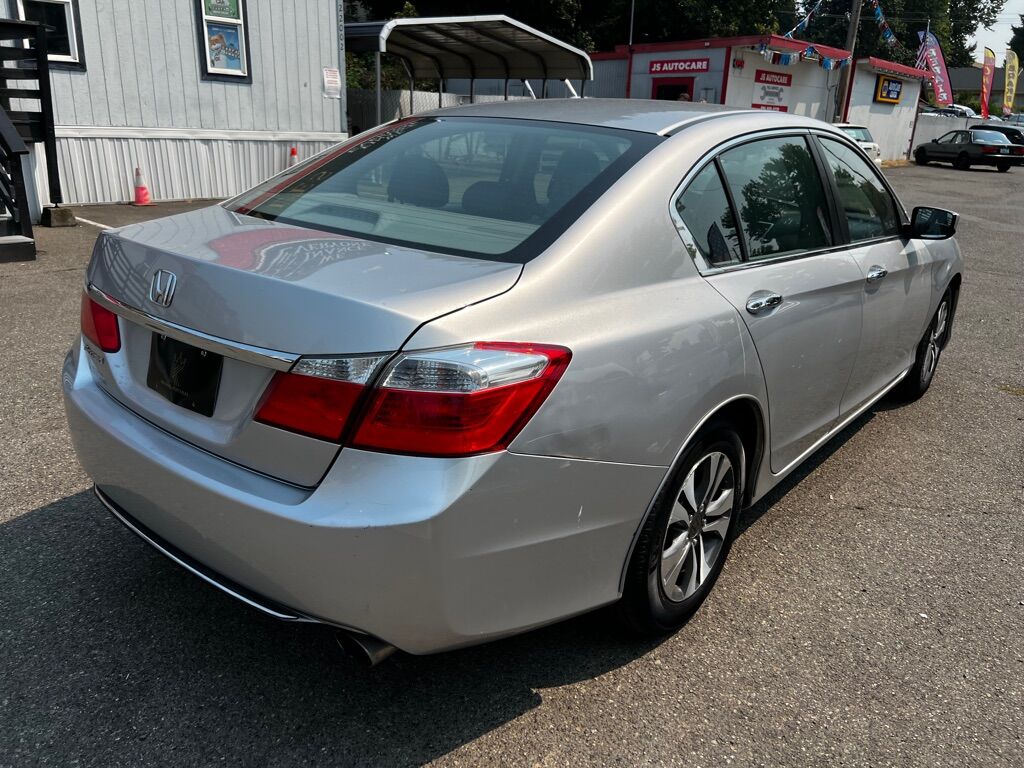 2013 HONDA ACCORD LX Des Moines WA