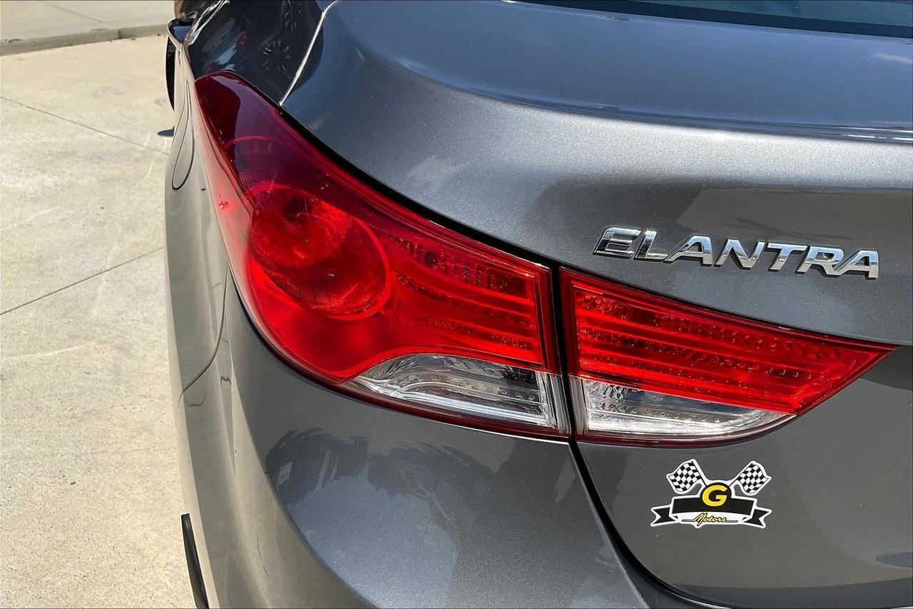2013 HYUNDAI ELANTRA GLS Houston TX