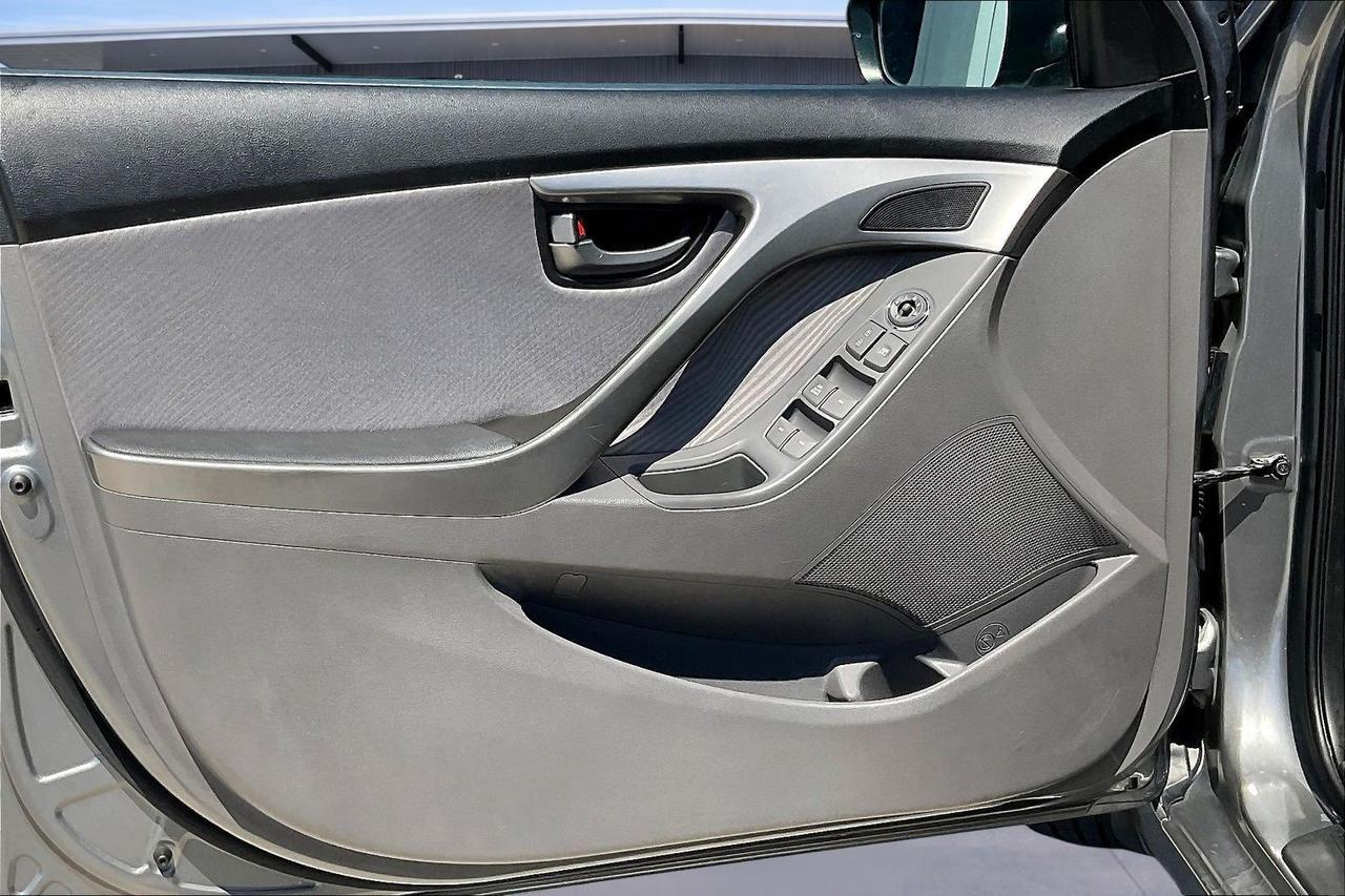 2013 HYUNDAI ELANTRA GLS Houston TX