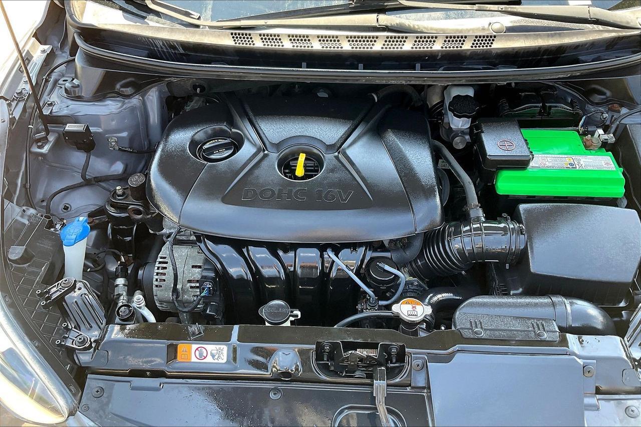 2013 HYUNDAI ELANTRA GLS Houston TX