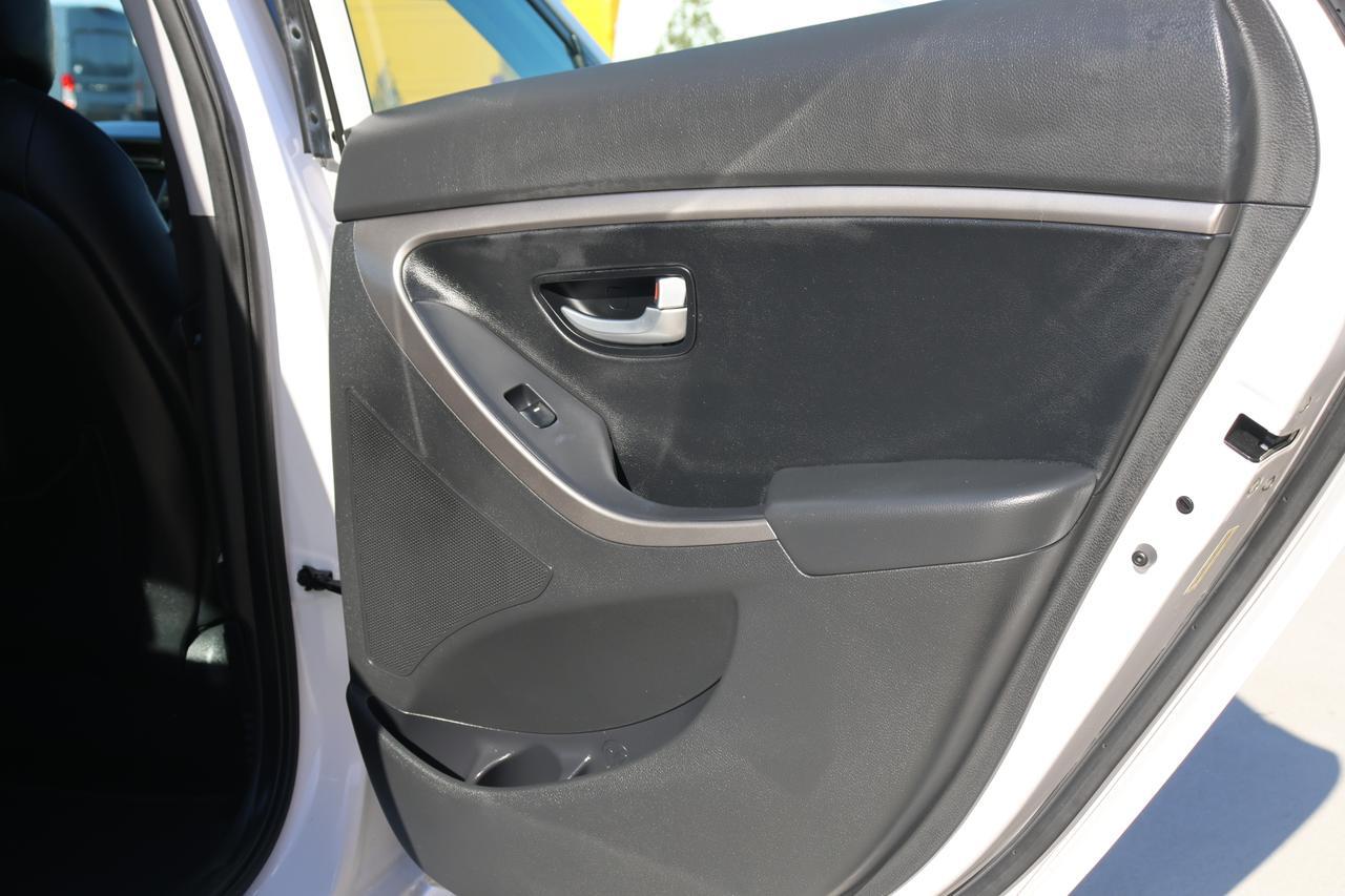 2013 HYUNDAI ELANTRA GT Houston TX