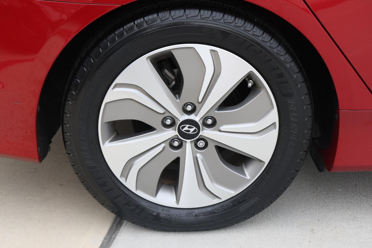 2013 HYUNDAI SONATA HYBRID Houston TX