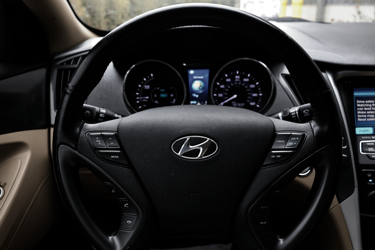 2013 HYUNDAI SONATA HYBRID Houston TX