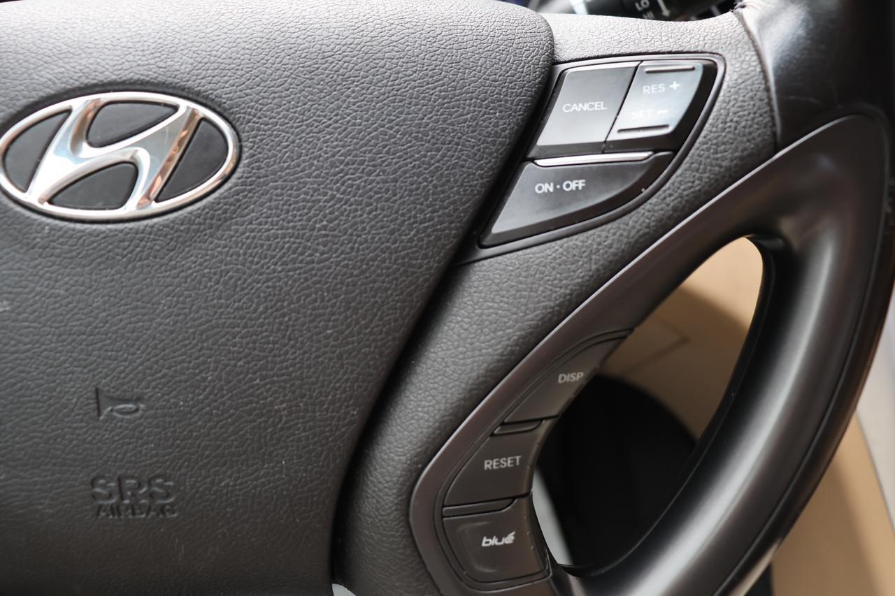 2013 HYUNDAI SONATA HYBRID Houston TX