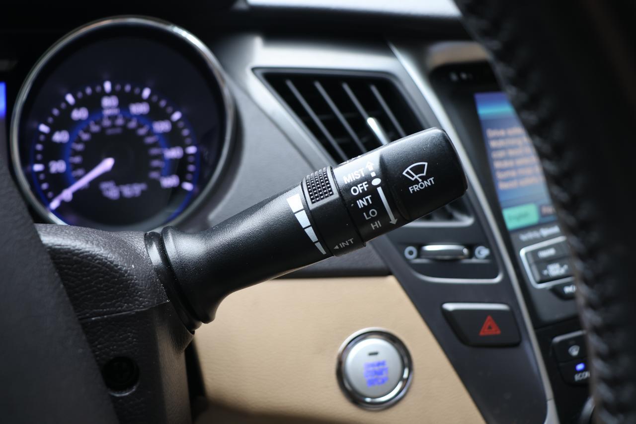 2013 HYUNDAI SONATA HYBRID Houston TX