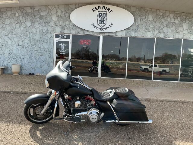 2013 Harley-Davidson FLHXI -