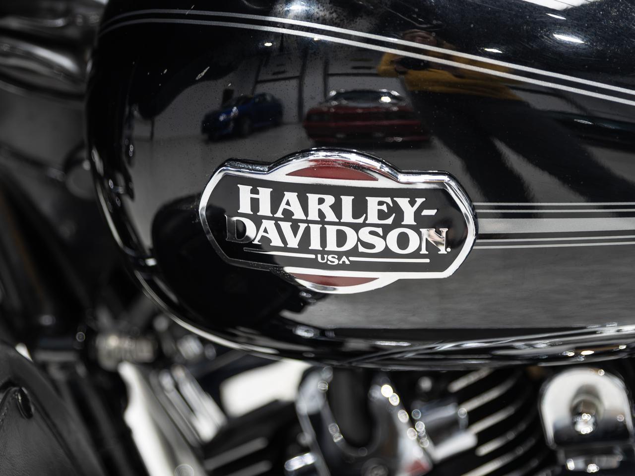 2013 Harley-Davidson TRI Glide (Flhtcutg) Ultra Classic Cranberry PA