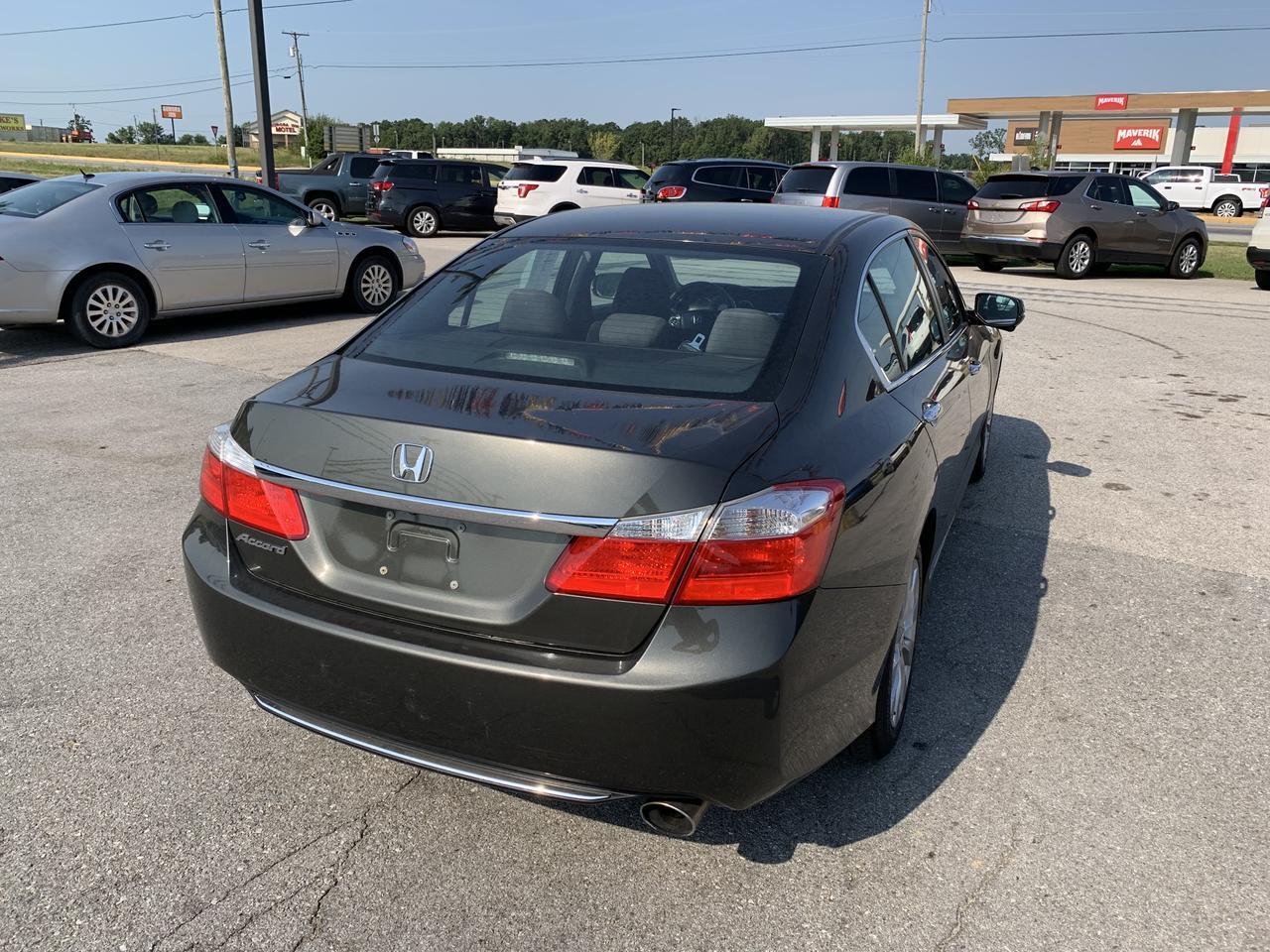 2013 Honda Accord EX Sedan 4D Aurora MO