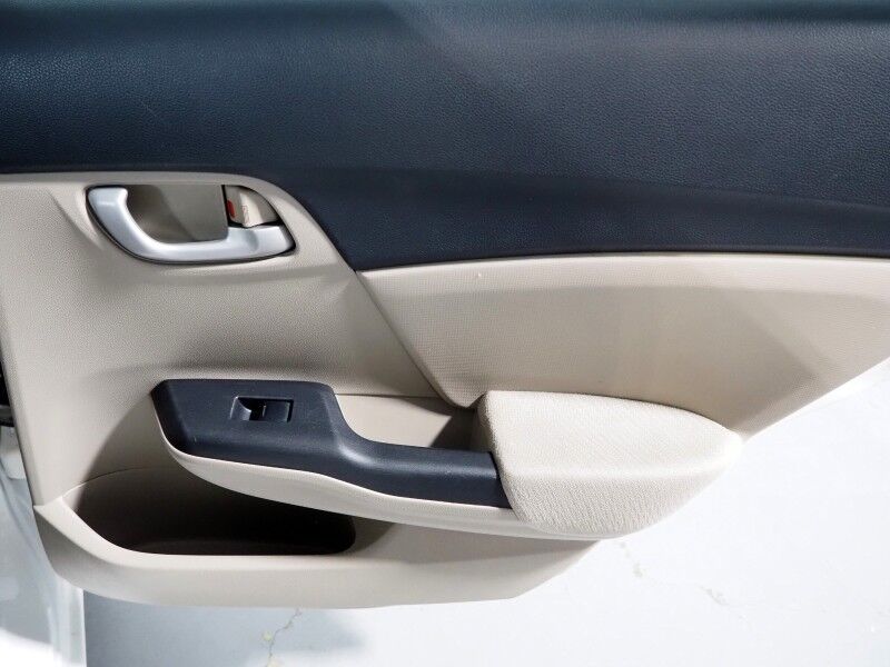 2013 Honda Civic LX Sedan *AUTOMATIC, BACKUP-CAMERA, CRUISE CONTROL, MULTI-FUNCTION STEERING WHEEL, POWER WINDOWS/LOCKS, BLUETOOTH PHONE & AUDIO Round Rock TX