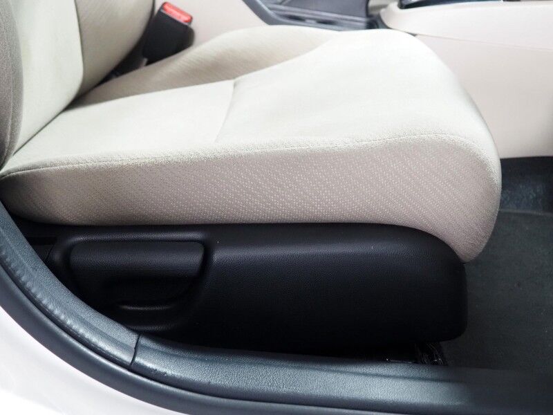 2013 Honda Civic LX Sedan *AUTOMATIC, BACKUP-CAMERA, CRUISE CONTROL, MULTI-FUNCTION STEERING WHEEL, POWER WINDOWS/LOCKS, BLUETOOTH PHONE & AUDIO Round Rock TX