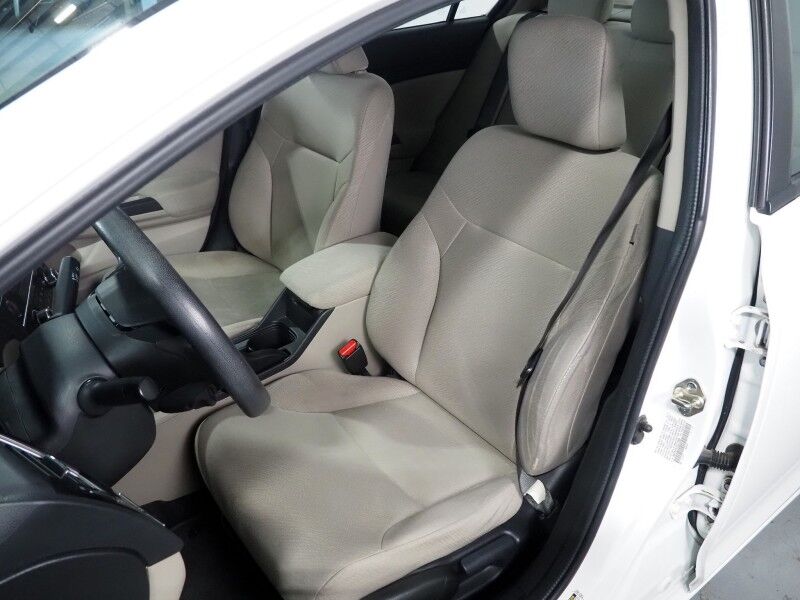 2013 Honda Civic LX Sedan *AUTOMATIC, BACKUP-CAMERA, CRUISE CONTROL, MULTI-FUNCTION STEERING WHEEL, POWER WINDOWS/LOCKS, BLUETOOTH PHONE & AUDIO Round Rock TX