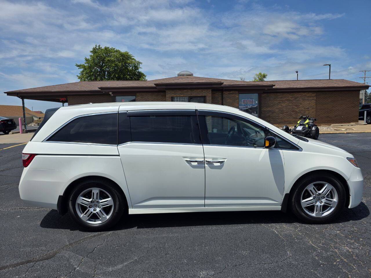 2013 Honda Odyssey Touring 4dr Mini Van Eldridge IA