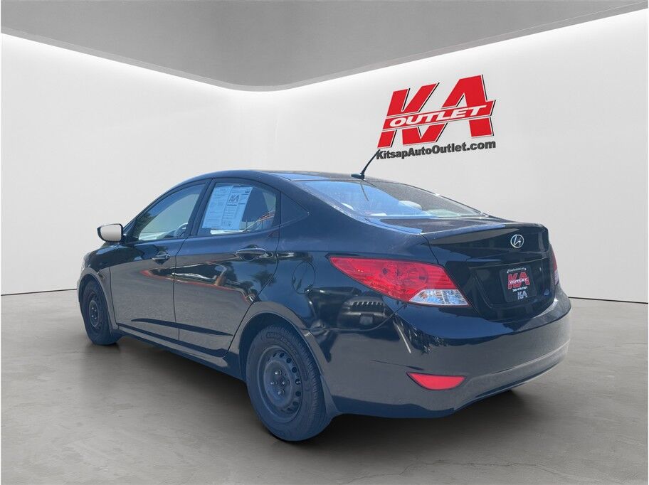 2013 Hyundai Accent GLS Sedan 4D