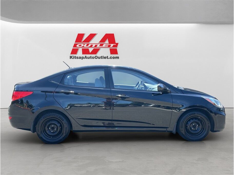 2013 Hyundai Accent GLS Sedan 4D