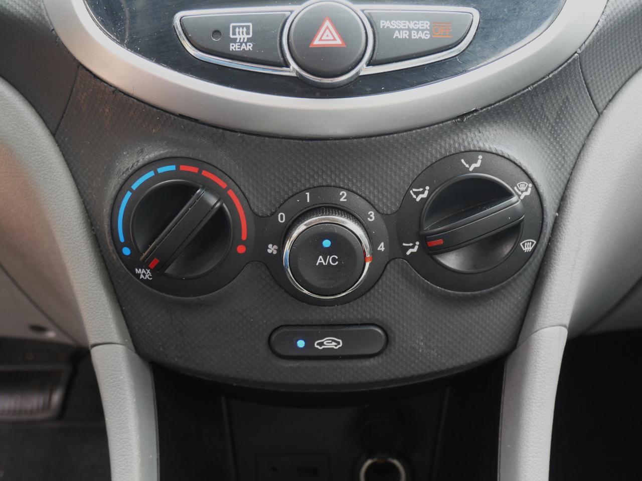 2013 Hyundai Accent SE San Juan TX