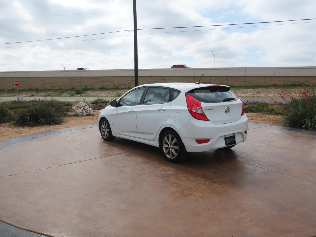 2013 Hyundai Accent SE San Juan TX