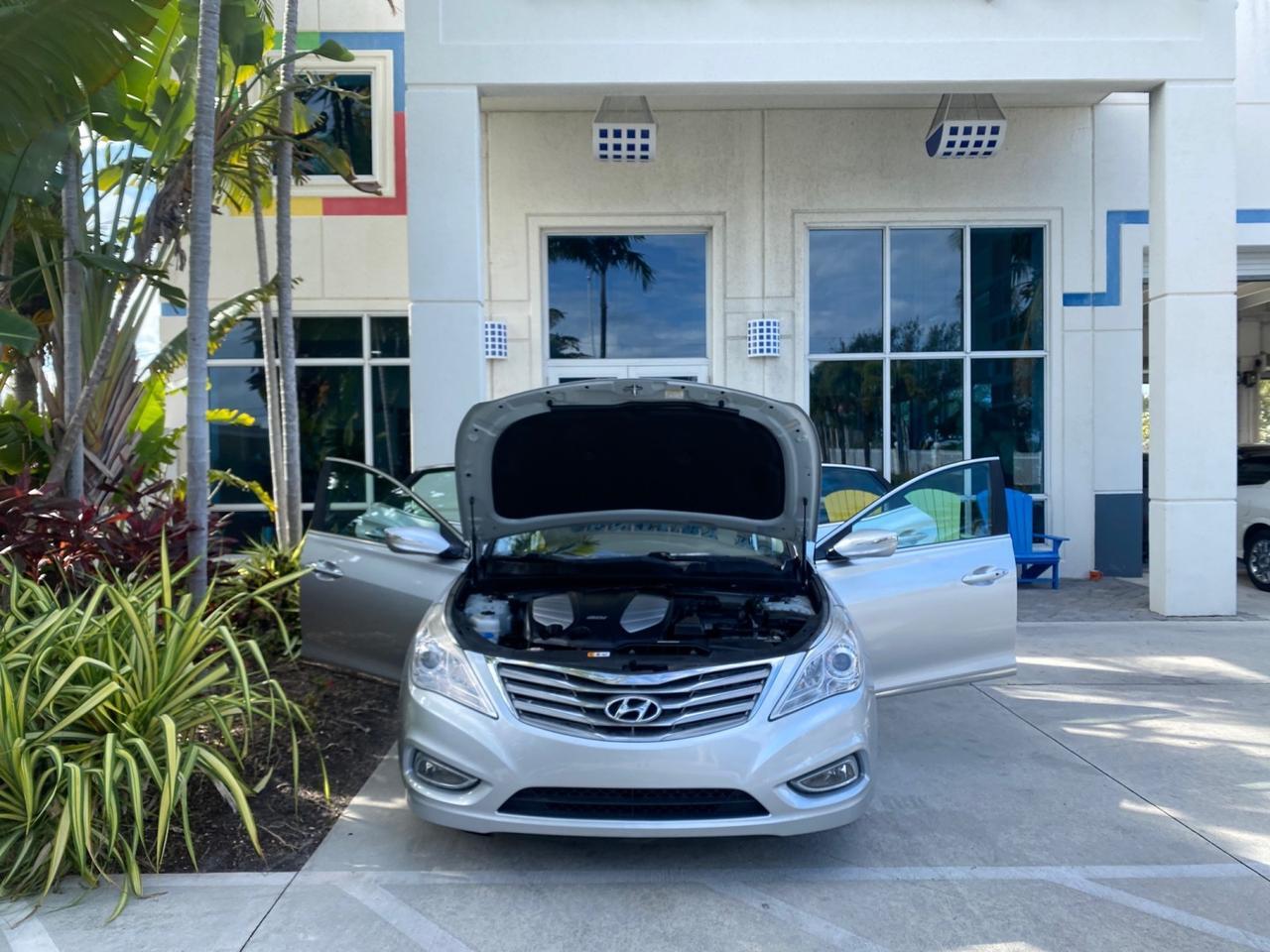 2013 Hyundai Azera LOW MILES 12,752 LEATHER LOADED Pompano Beach FL