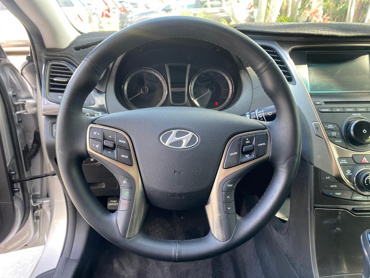 2013 Hyundai Azera LOW MILES 12,752 LEATHER LOADED Pompano Beach FL