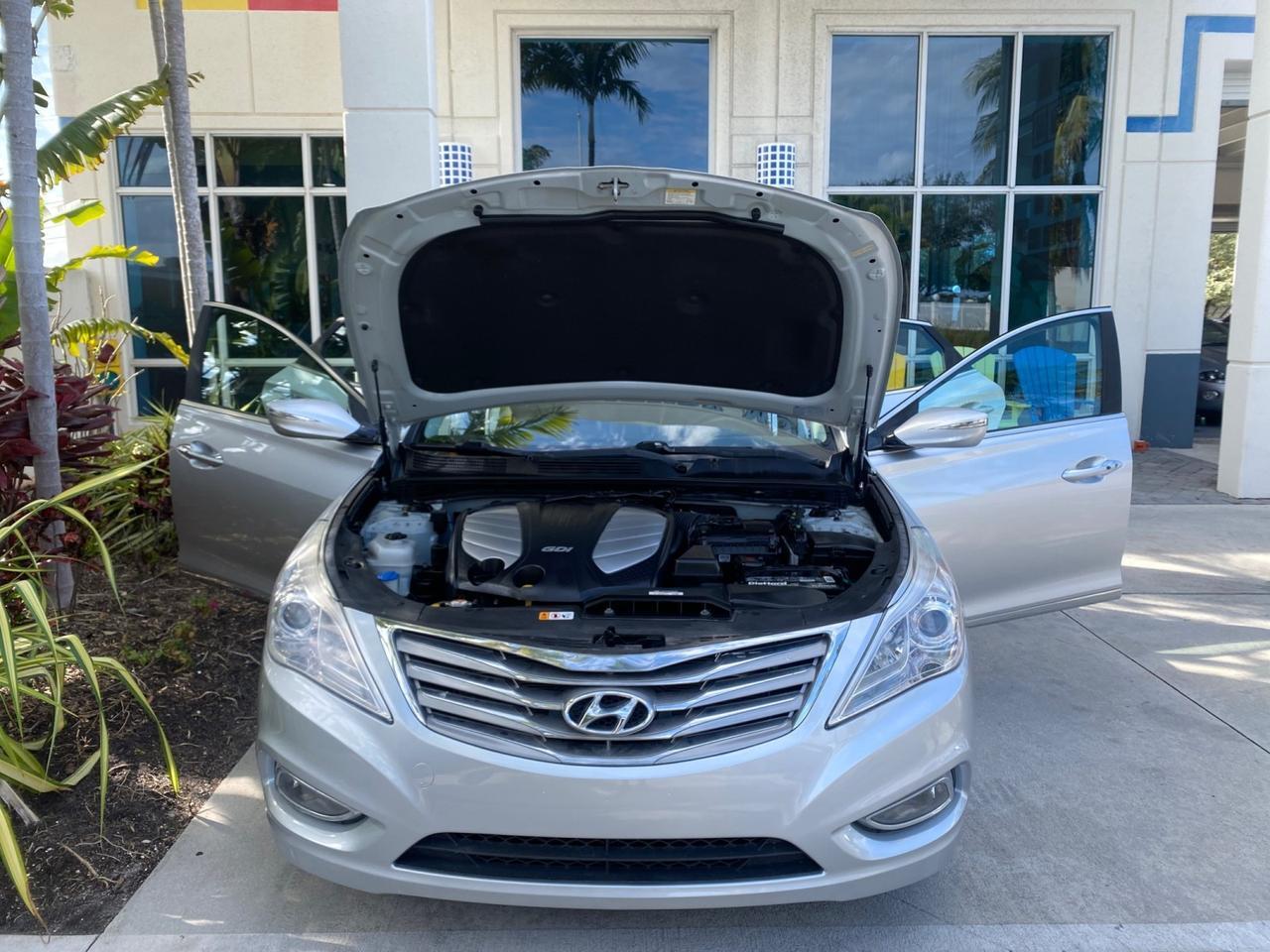 2013 Hyundai Azera LOW MILES 12,752 LEATHER LOADED Pompano Beach FL