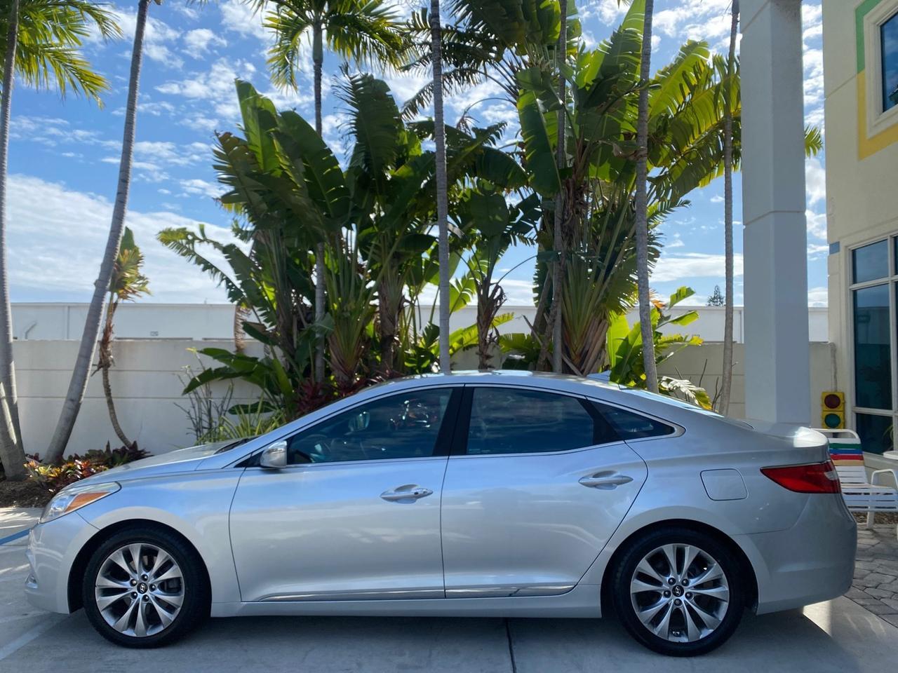 2013 Hyundai Azera LOW MILES 12,752 LEATHER LOADED Pompano Beach FL