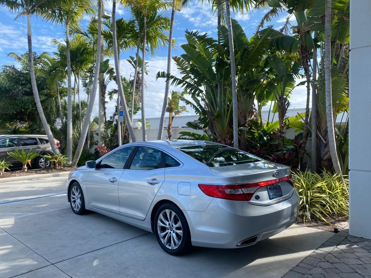 2013 Hyundai Azera LOW MILES 12,752 LEATHER LOADED Pompano Beach FL