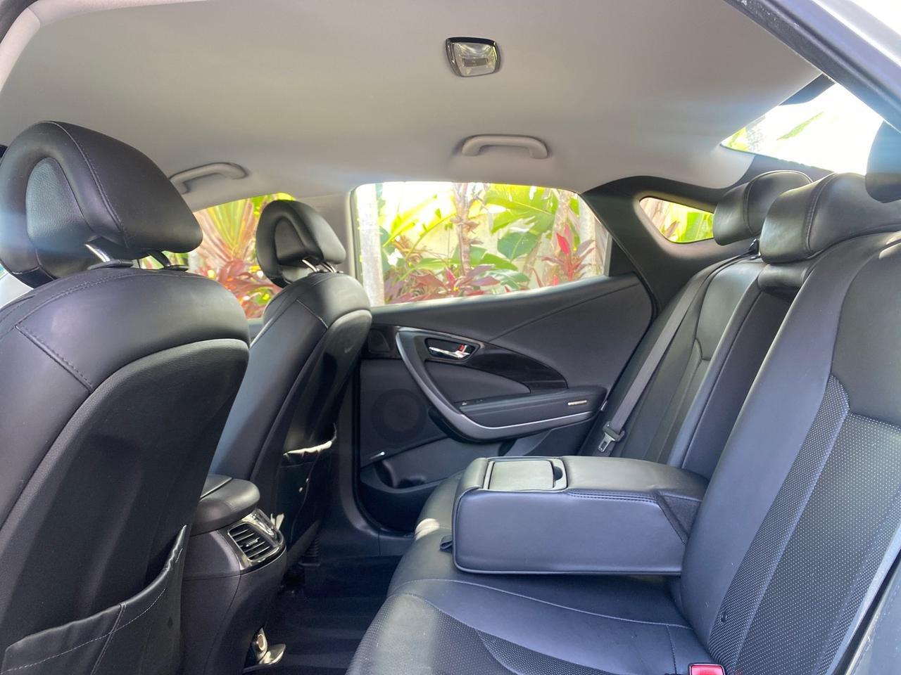 2013 Hyundai Azera LOW MILES 12,752 LEATHER LOADED Pompano Beach FL