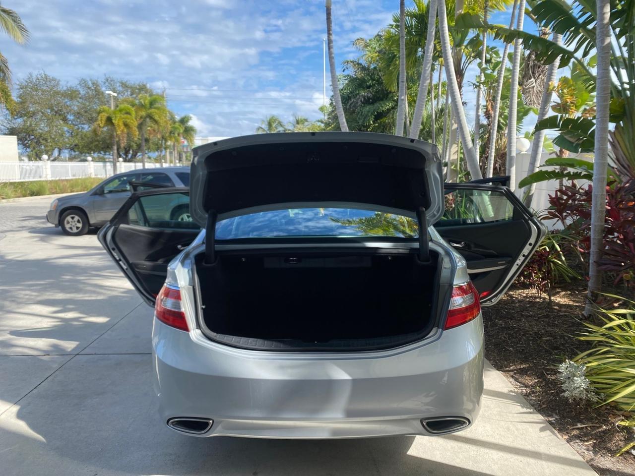 2013 Hyundai Azera LOW MILES 12,752 LEATHER LOADED Pompano Beach FL