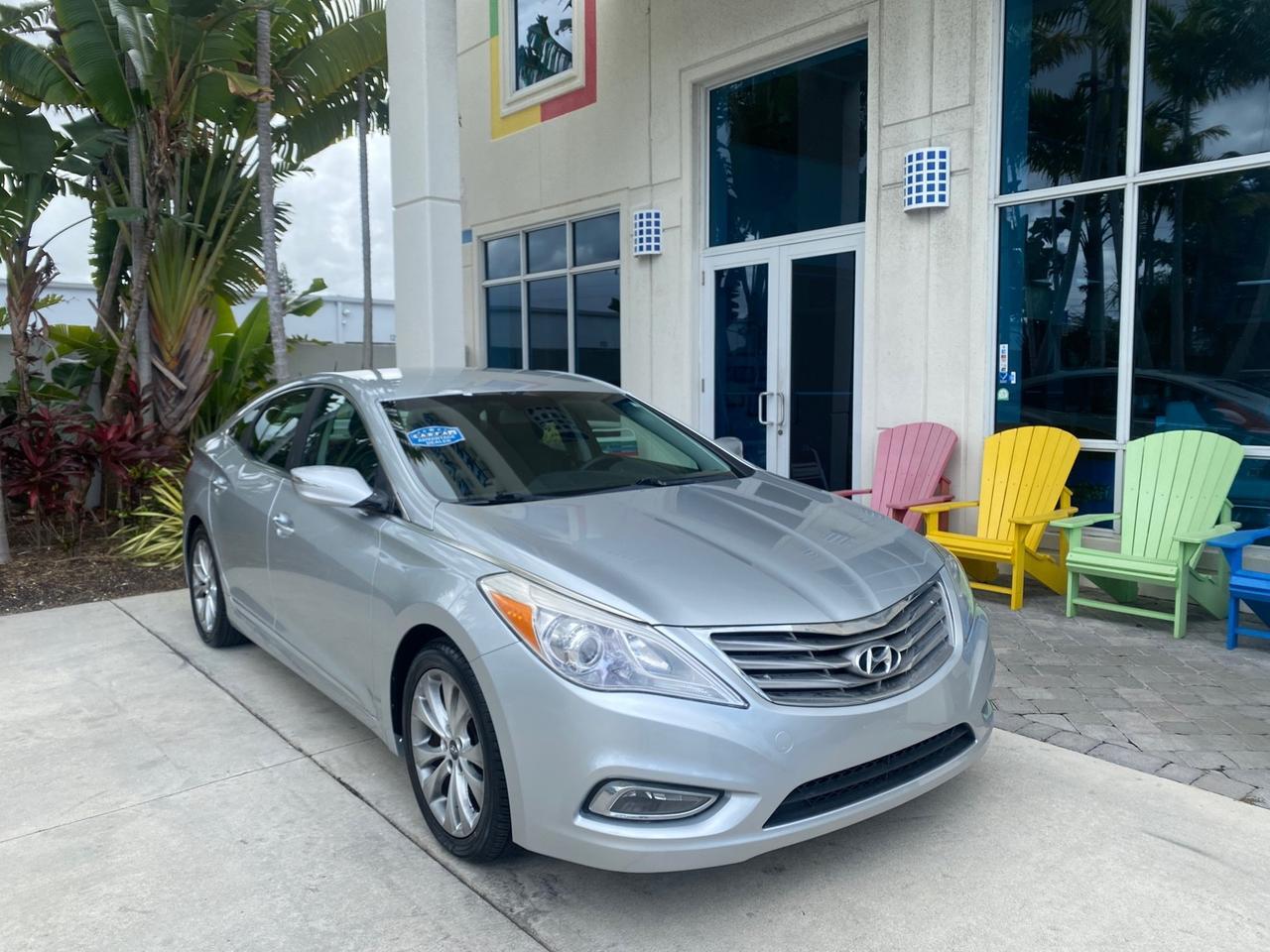 2013 Hyundai Azera LOW MILES 12,752 LEATHER LOADED