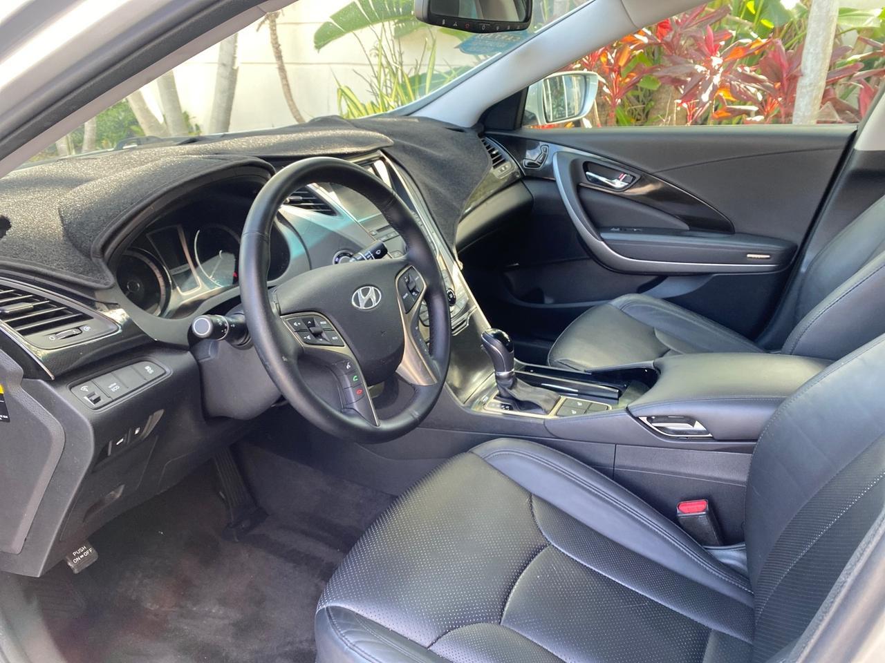 2013 Hyundai Azera LOW MILES 12,752 LEATHER LOADED Pompano Beach FL