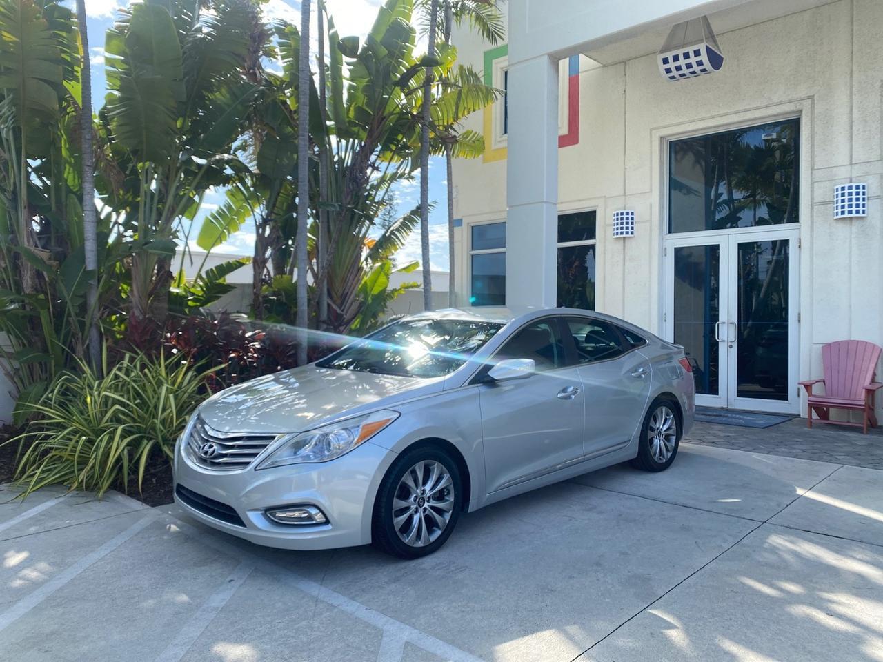 2013 Hyundai Azera LOW MILES 12,752 LEATHER LOADED Pompano Beach FL